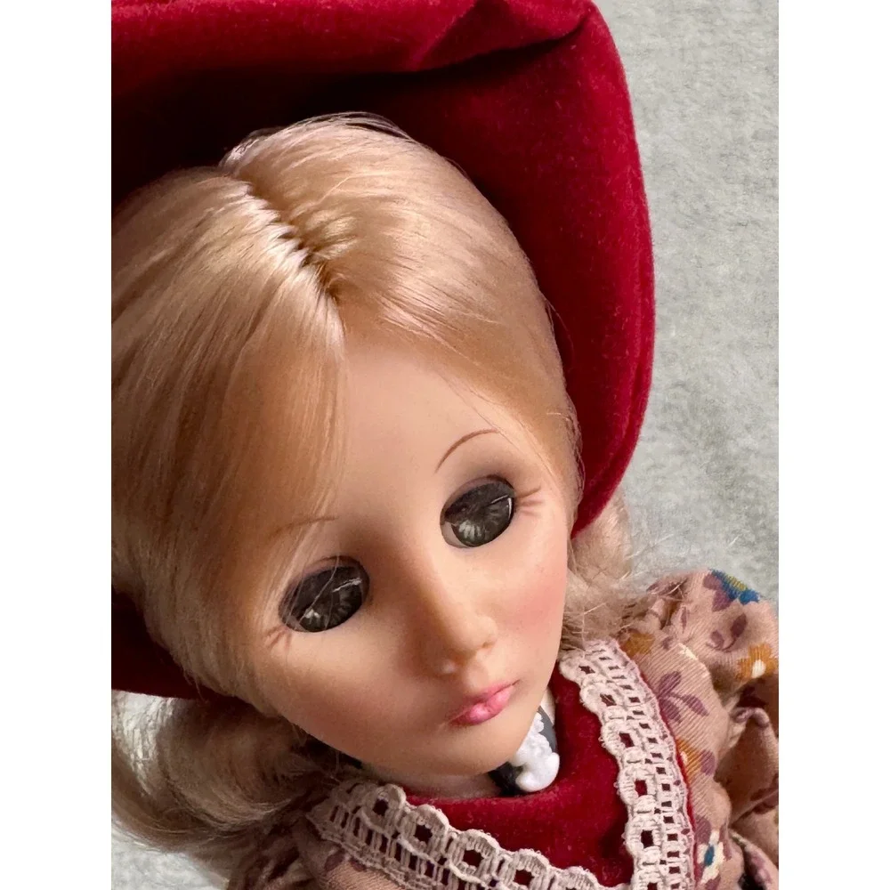 Effanbee Currier & Ives Life in the Country Vintage Doll Red Velvet Floral Dress